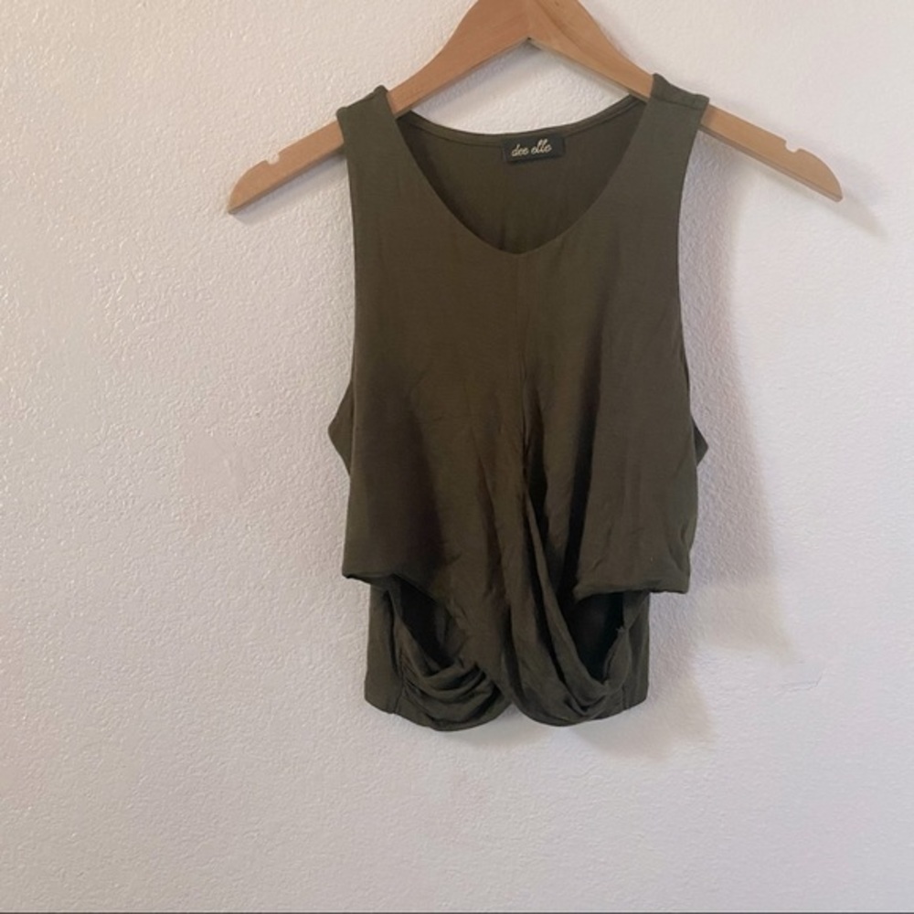 Dee Elle cute sleeveless green tank large